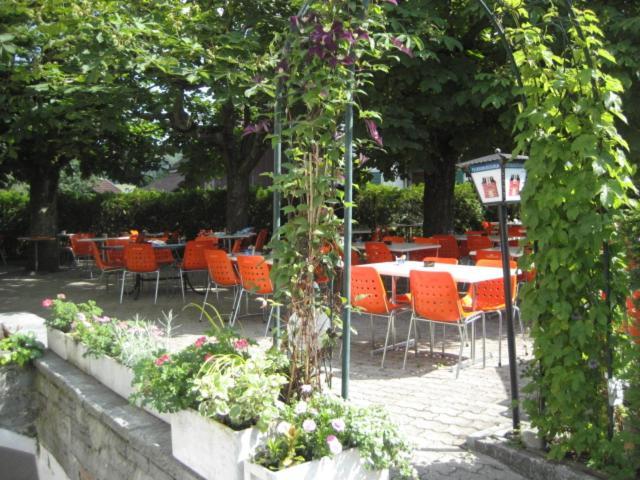 Hotel Restaurant Kreuz Kaiserstuhl Exterior photo
